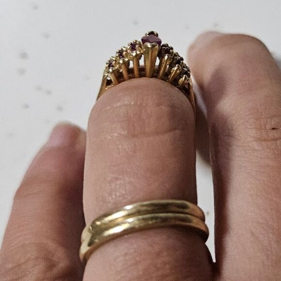 14k Elegant Gold, Ruby, & Diamond Ring - Picture 8 of 8